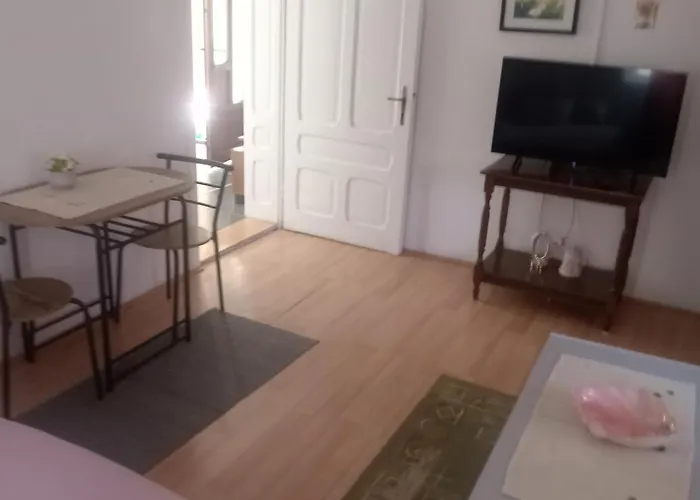 Lägenhet Palamar Kursumlija